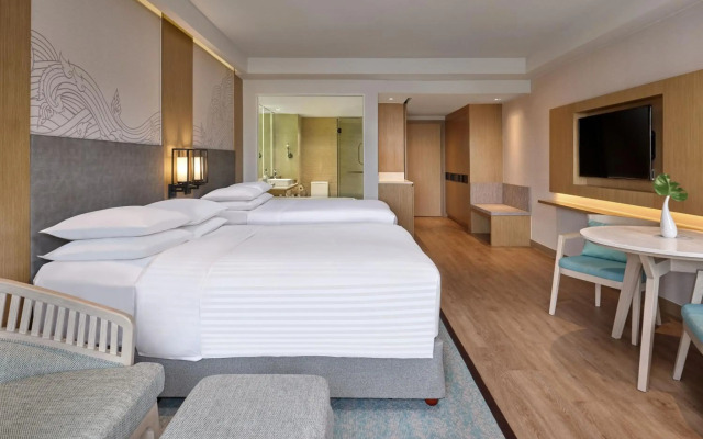 Phuket Marriott Resort & Spa, Merlin Beach