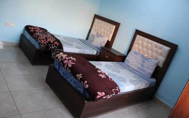 Al-Maha Hostel & Apartments