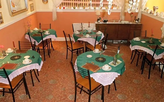 Camelot Hotel