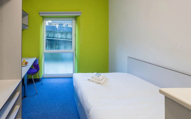 Luxury Rooms & Studios in Newcastle