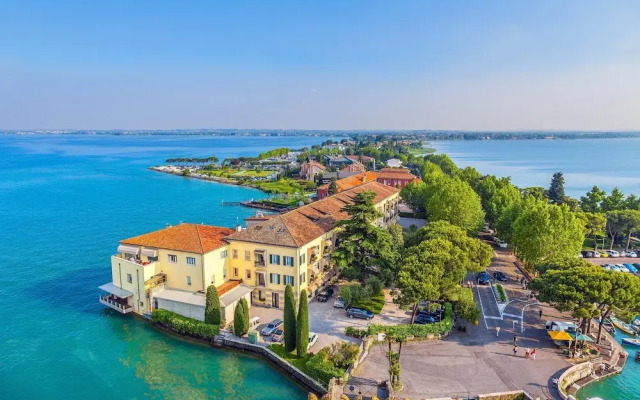 Rivoltella Apt With Pool 600m From Lake