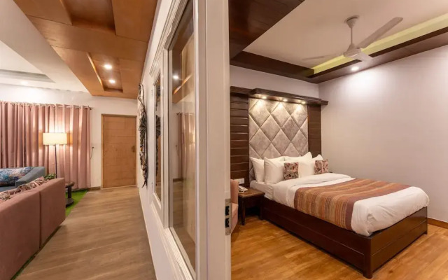 Moustache Mussoorie