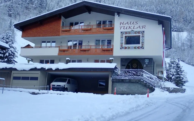 Haus Tuklar