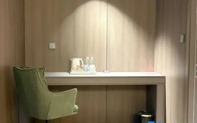 Meijia Hotel (Decheng City Plaza Shanghai Town)