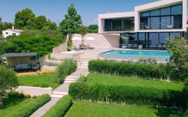 Villa Katina