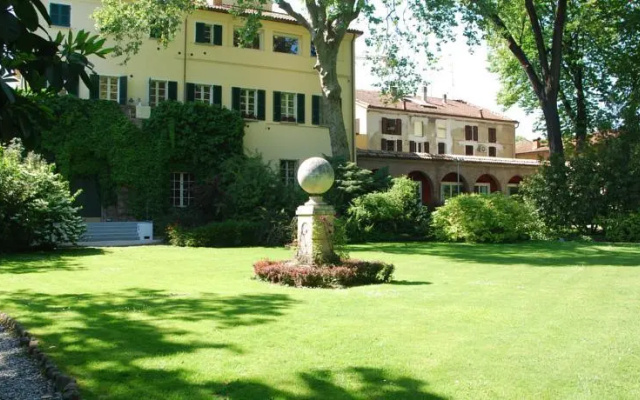 Le Notti In Villa