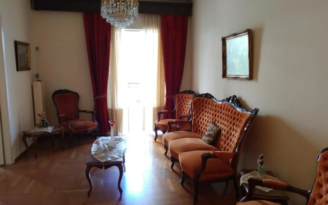Proteus Apartment