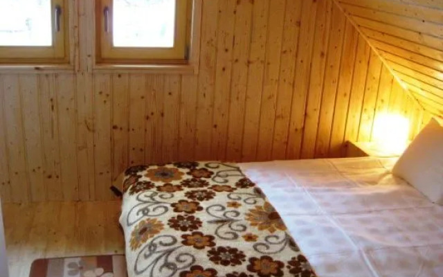Hike & Bike Chalet