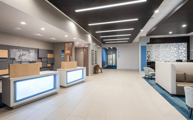 Holiday Inn Express & Suites Milton by IHG