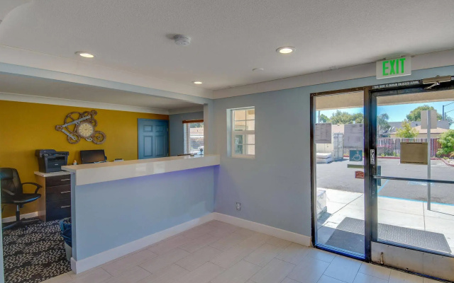 Americas Best Value Inn Hayward