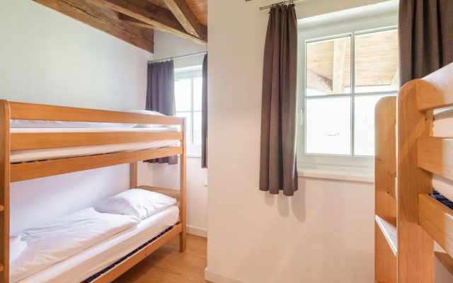 Luxurious Holiday Home With Sauna in Niedernsill / Salzburgerland