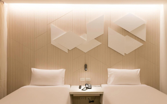 Crystal Hotel Hat Yai