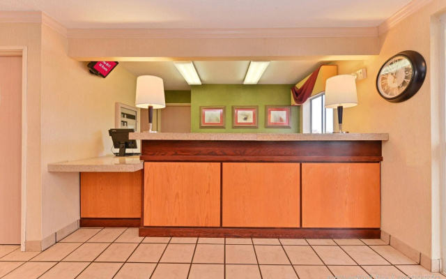 Red Roof Inn & Suites Danville, IL
