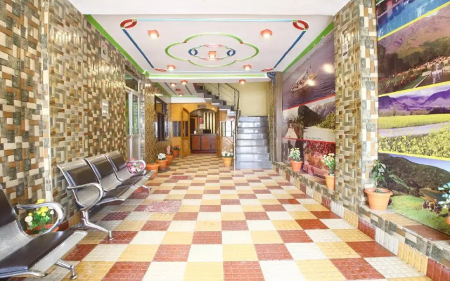 Hotel Grand Inn by OYO Rooms