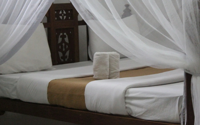Safari Lodge Hotel