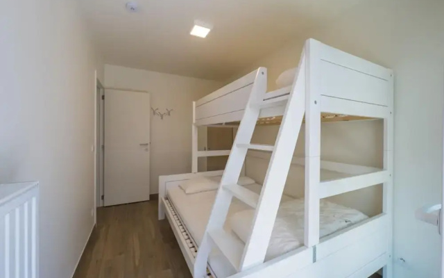 Chic Flat With Bunk Beds