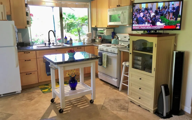 Sandra D's Country Guest House