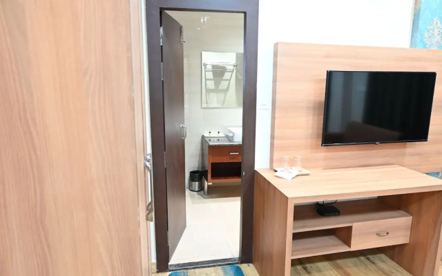 Hotel Olive Crown
