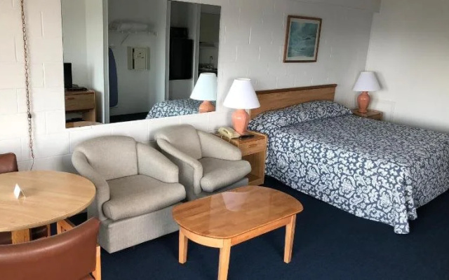 Beachcomber Motel