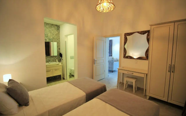 Villa Holly