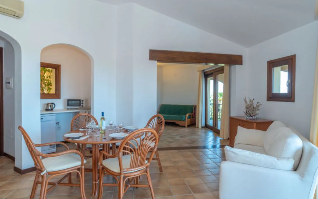 Corbezzolo 8 - Vista Village