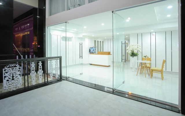 Ruby Phu My Hung Hotel