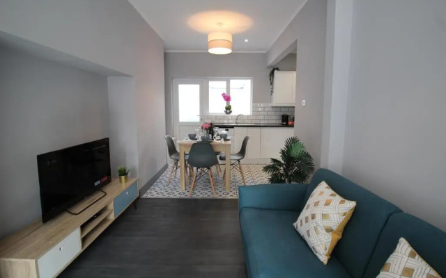 Anjore House - Modern House in Belfast City