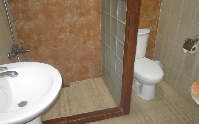 Plaza Maria Luisa Suites Inn