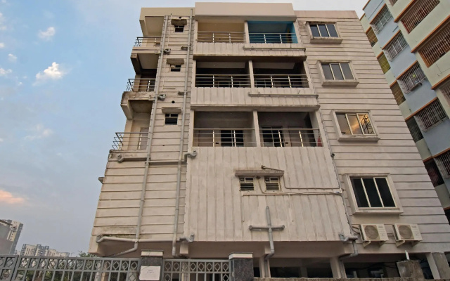 Newtown Galaxy by OYO Rooms