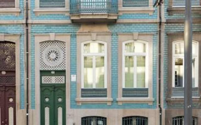 Отель Maison des Amis Porto Guest House Порту вид на фасад