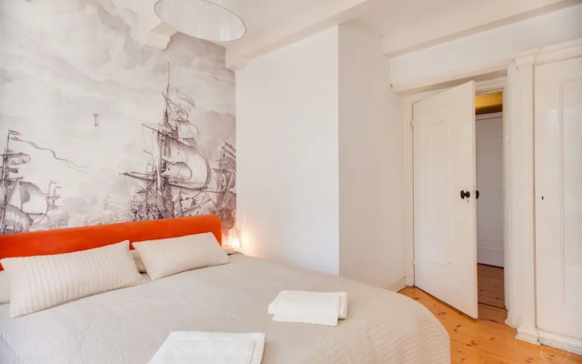 Water View Apartment