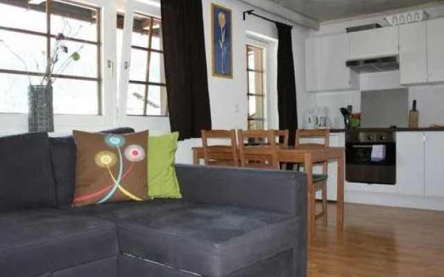 Mos Apartments
