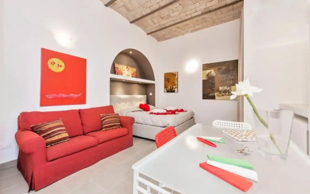 Yellow and Reds Apartments