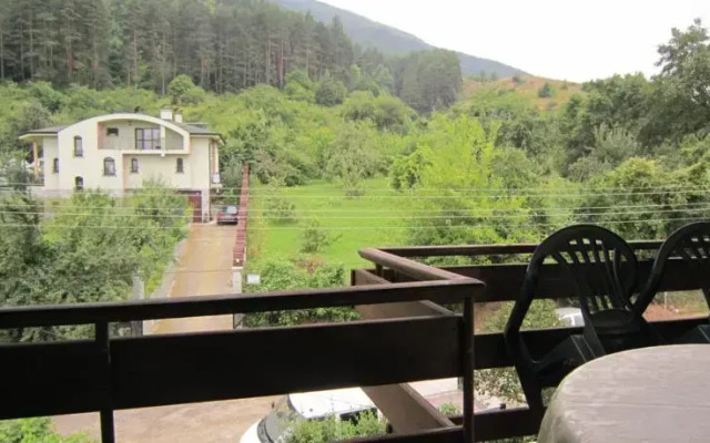 Slavina Guest House