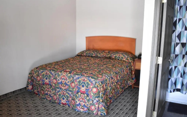 Economy Inn And Suites Ashtabula