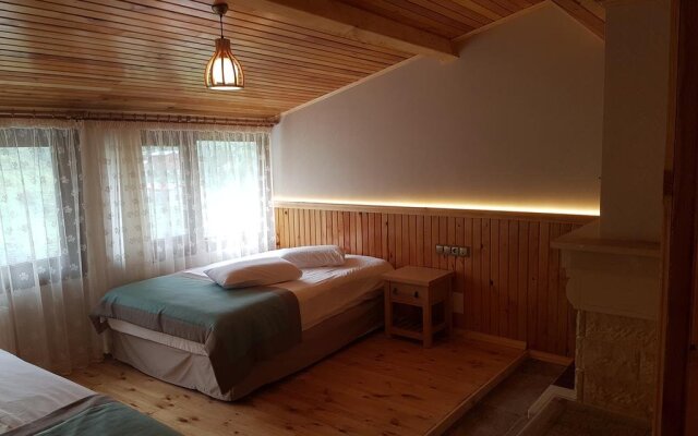 Sis Hotel комната для гостей