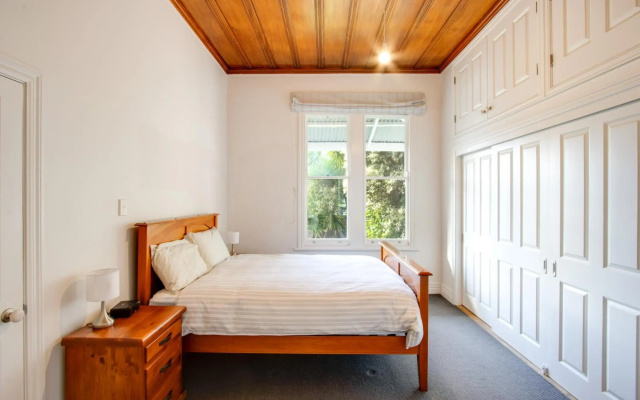 Coastal Villa - Napier Holiday Home