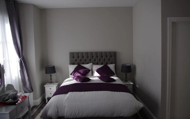 Belmont Hotel