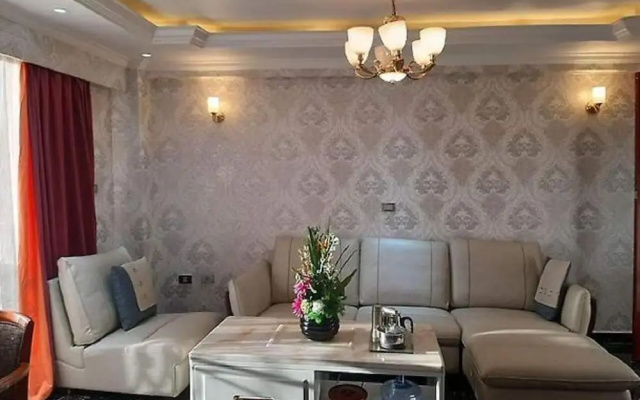Royokasas Guest House Addis