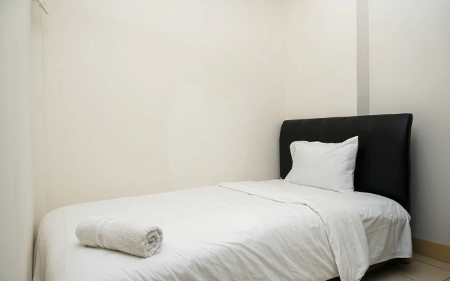 Simply Furnished 2BR Apartment at Puri Park View