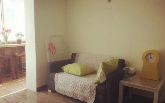 Summer is sunshine Hostel QD