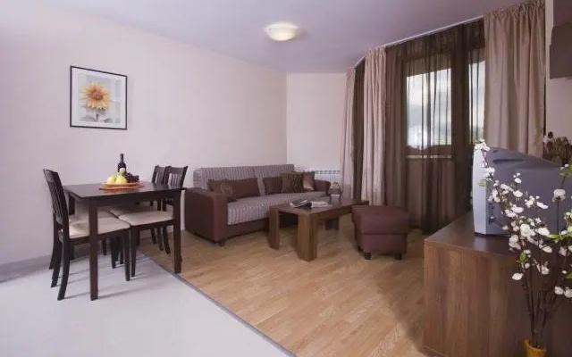 Hotel Redenka Holiday Club