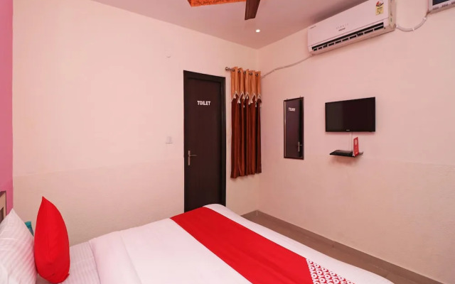 OYO 12742 Vasundhra Heights