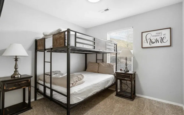 Tranquil Getaway For 8