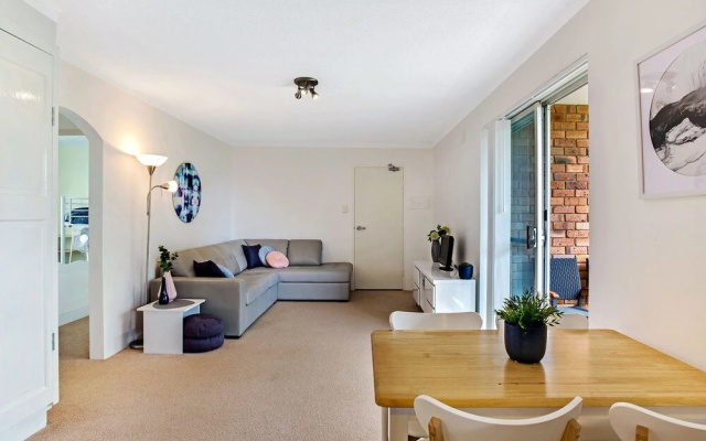 Parkview, Unit 6/11 Catalina Close