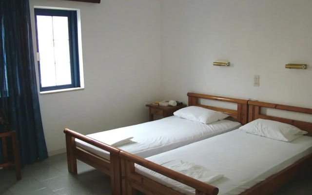 Ariadne Apartments & Studios