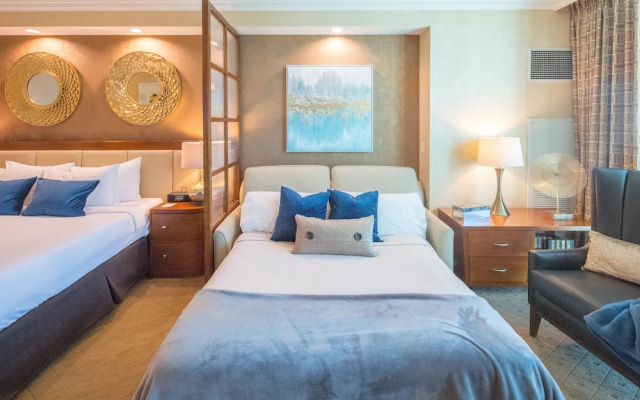 StripView Luxury Suite at The Signature