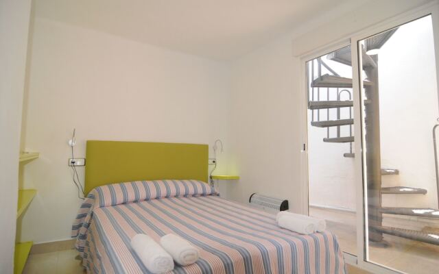 Отель HomeHolidaysRentals Petxina-Costa Brava Испания, Бланес - отзывы, цены и фото номеров - забронировать отель HomeHolidaysRentals Petxina-Costa Brava онлайн комната для гостей
