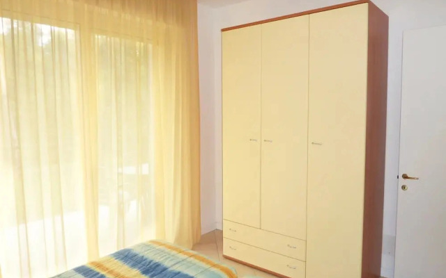 Family Garden Apartment Near the Beach