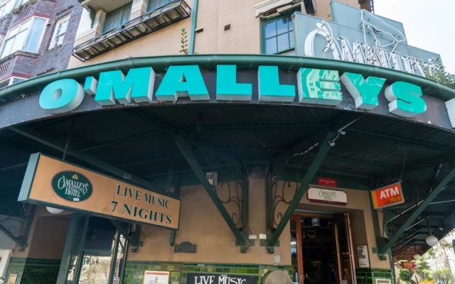 O'Malley's Hotel